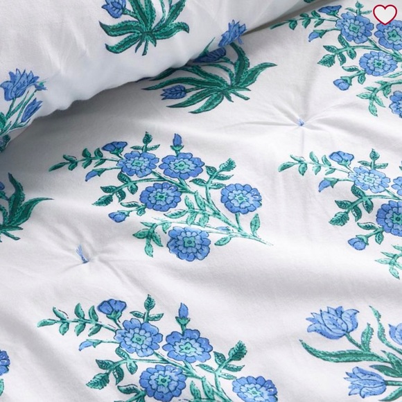 Pottery Barn Roller Rabbit Wild Rose Full/Queen Square Quilt - Picture 6 of 7